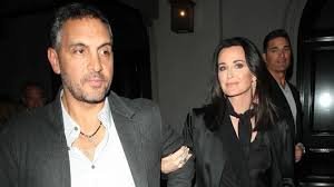 temp_image_1786977999.56156 Kyle Richards: Inside the Glamorous and Dramatic Life of the RHOBH Icon