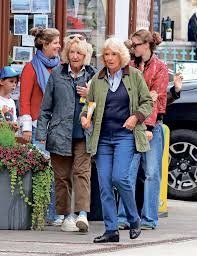 temp_image_1787044235.914395 Queen Camilla's Granddaughter: Who is Eliza Lopes and What's the Story?