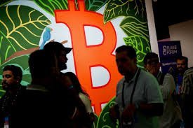 temp_image_1787577577.854183 MSTR Stock: Is MicroStrategy Still the Best Bitcoin Proxy for Investors?