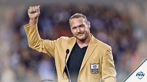 temp_image_1787592233.189571 Brian Urlacher Opens Up About His Public Rift With the Chicago Bears