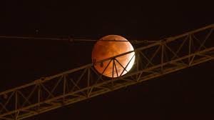 temp_image_1787595551.899666 Lunar Eclipses: A Complete Guide to Witnessing the Magic of the Blood Moon