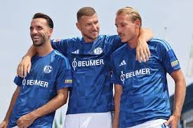 temp_image_1787780448.343383 Schalke 04's DFB-Pokal Drama: A Thrilling 5-2 Win That Captured the Trend of Veronika Podrez
