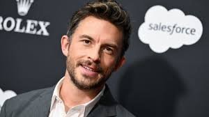 temp_image_1788283386.600182 Casting Shake-up: Jonathan Bailey and Ariana Grande Depart 'Sunday in the Park with George' West End Revival