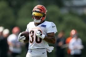 temp_image_1788320923.53068 Master Your 2026 Fantasy Football Draft: Top Rankings & Pro Tips for DraftKings Fantasy Players