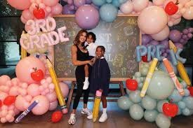 temp_image_1788438323.962552 Khloé Kardashian: The Evolution of a Modern Icon and Business Mogul