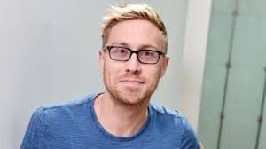 temp_image_1788528978.954599 Russell Howard Opens Up About Heartbreaking Baby Loss and Launches The Felix Foundation