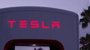 temp_image_1789557424.632859 Tesla Roadster: The Future of High-Performance Electric Supercars