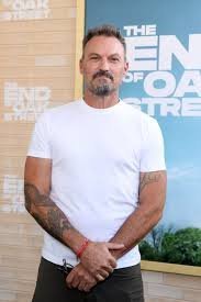 temp_image_1790741660.454839 Brian Austin Green and Sharna Burgess: A Raw Look at Mental Health and Resilience